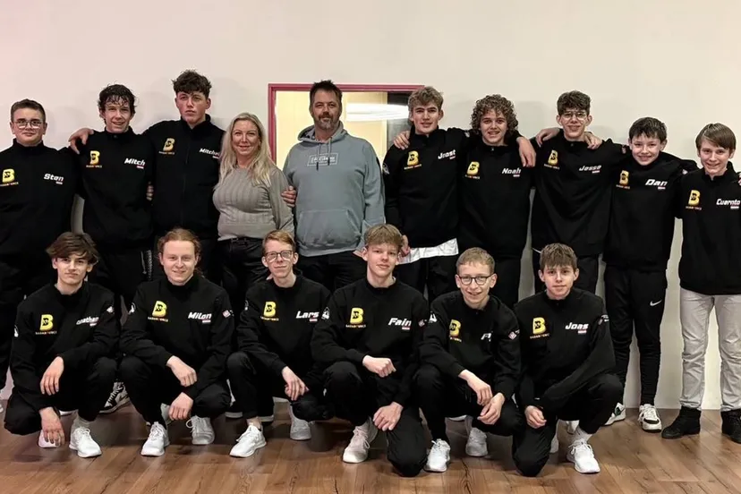 2025 01 28 zero gravity van badabounce tonen trots de vesten