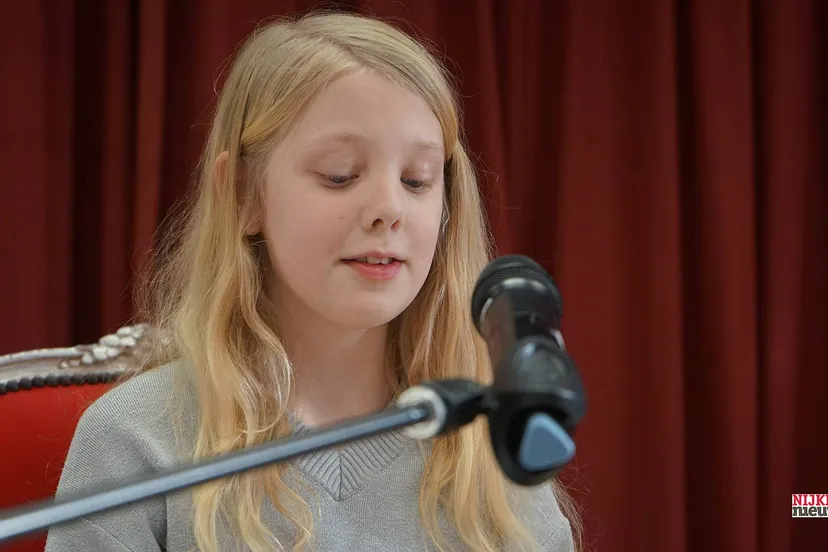 2025 02 05 hsn week vn de poezie005