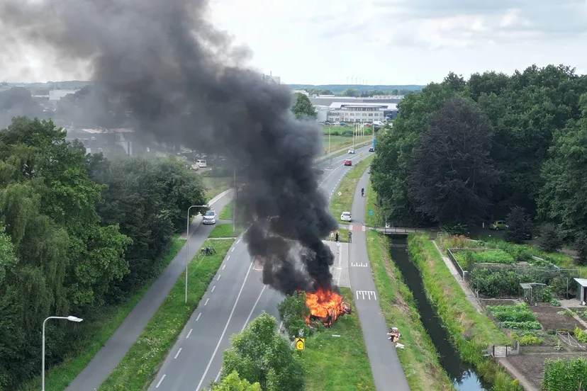 2025-07-24 brand bestelbus