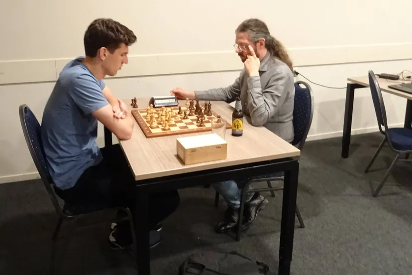 2025-09-07 hoevelakens schaakgenootschap 1