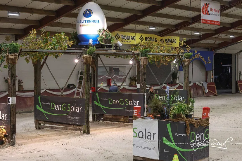 2025-11-05 menindoor 03