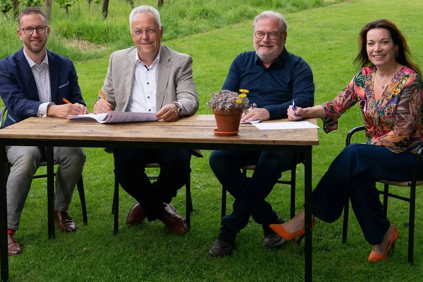 2025-11=-4 CU-SGP ondertekening