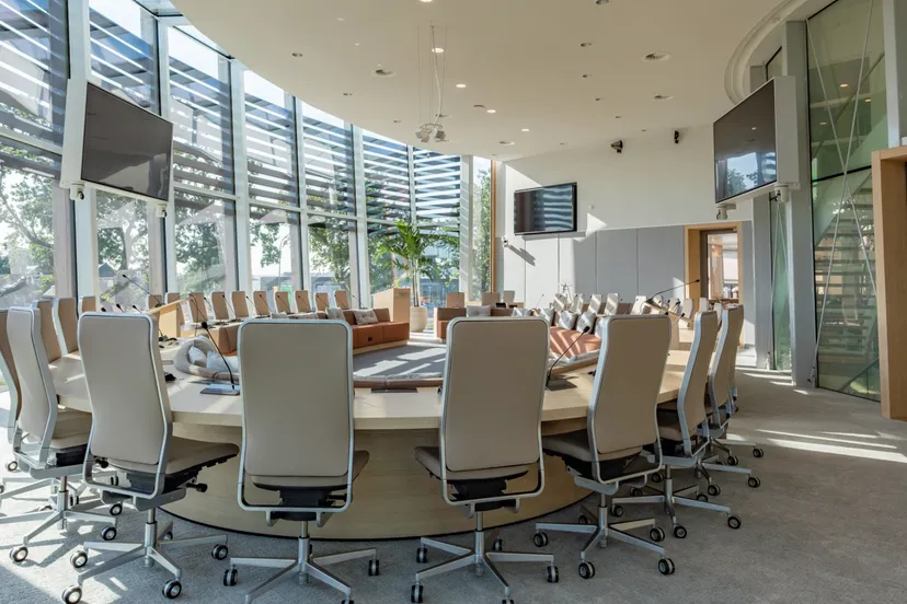 2026-03-23 raadszaal leeg