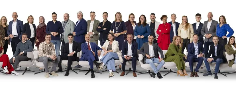 groepsfoto20raad burgemeester griffier20202620web 0