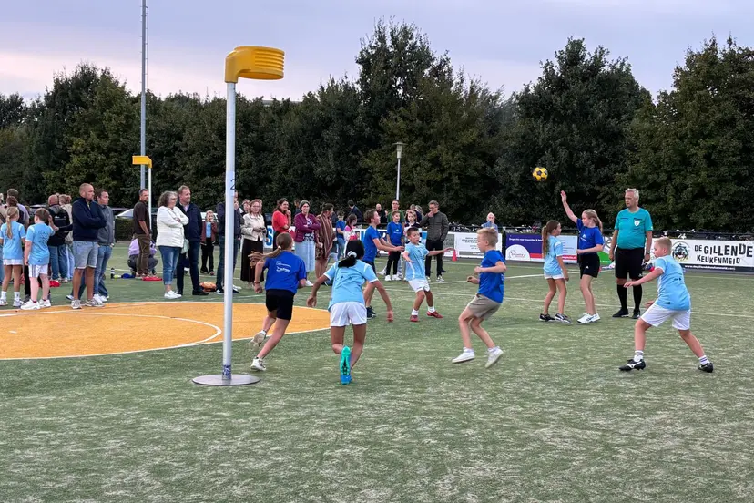 RJJ Schoolkorfbaltoernooi KV Telstar - DAG 2 - 9