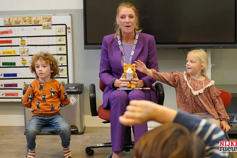 2026-10-01 burgemeester leest voor-1622