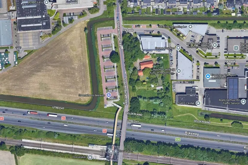 2026-10-6 parkeerplaats staion hoevelaken