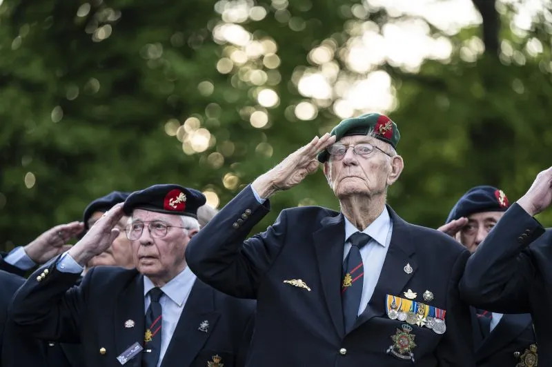 2022 4mei dodenherdenking trajanusplein 18