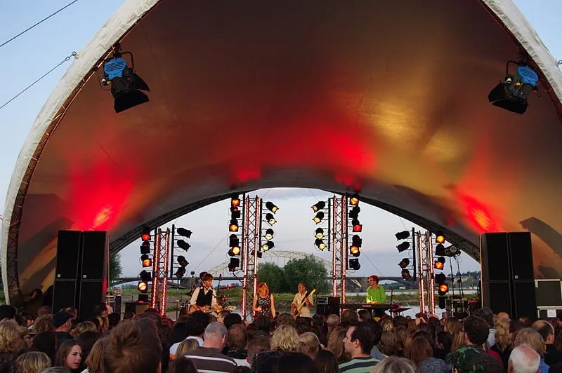 800px room eleven vierdaagsefeestsen2009