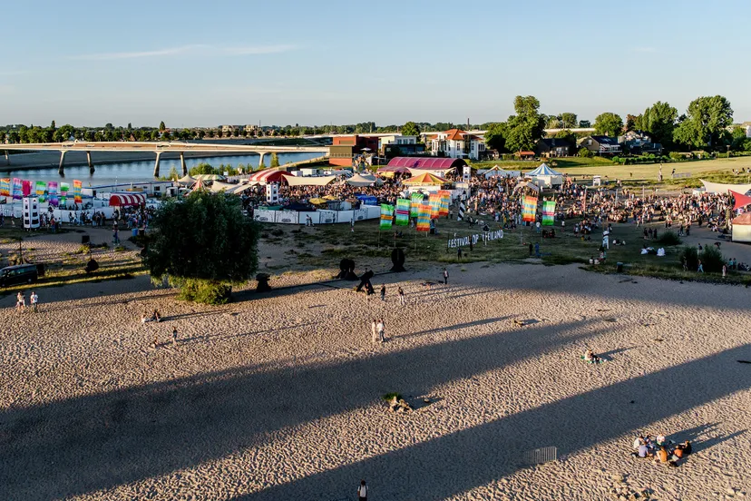festival op t eiland vierdaagsefeesten mathijs hanenkamp
