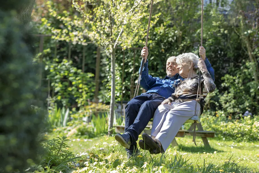 mantelzorg 5 schommel 1