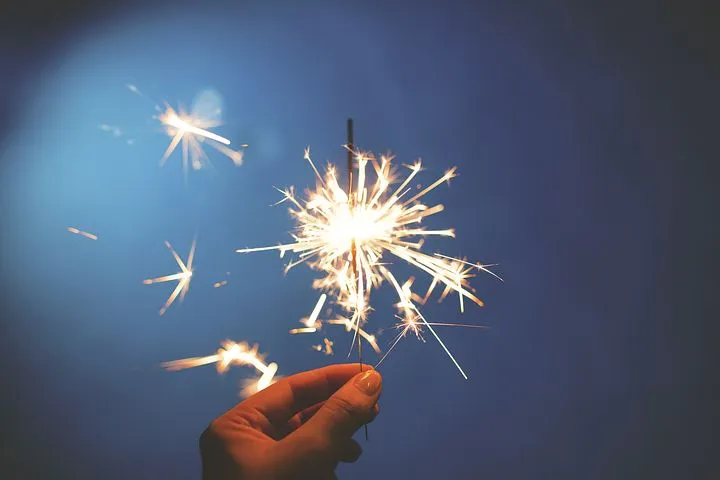 sparkler 839831 480