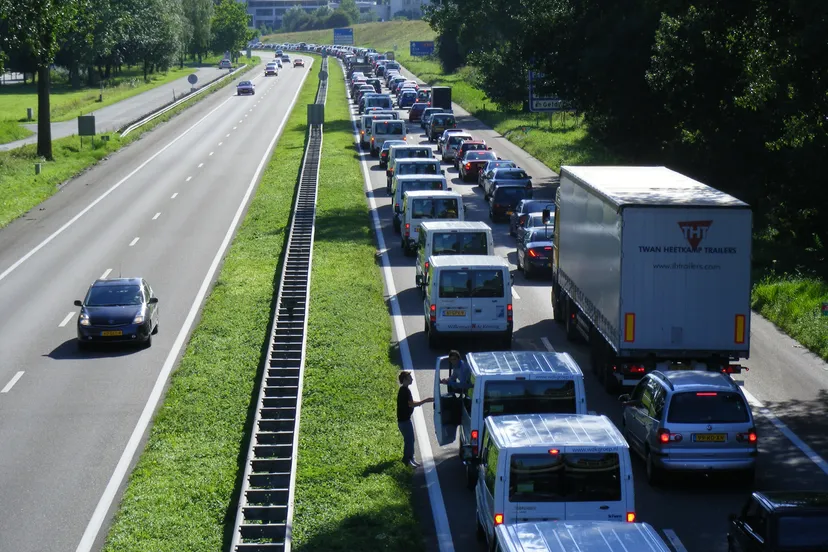 traffic congestion at a325