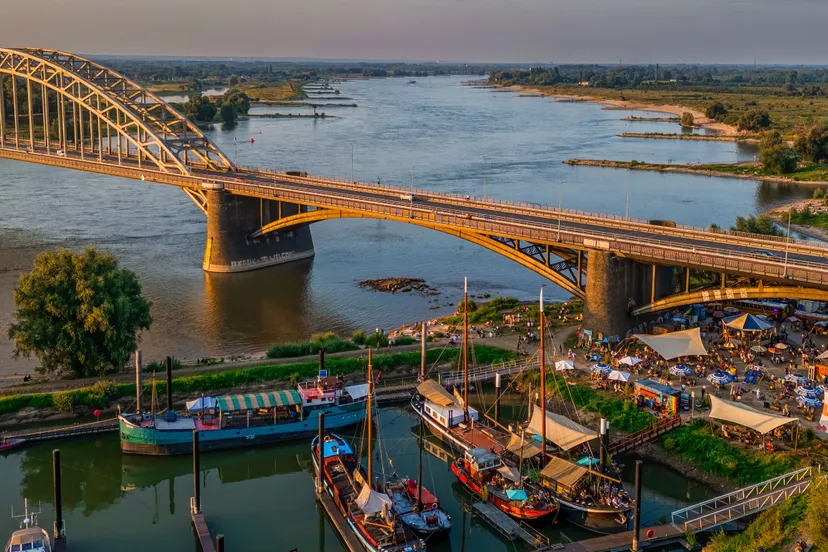 de kaaij julia 1910 800