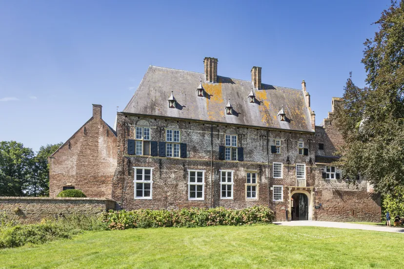 kasteel hernen glkjpg