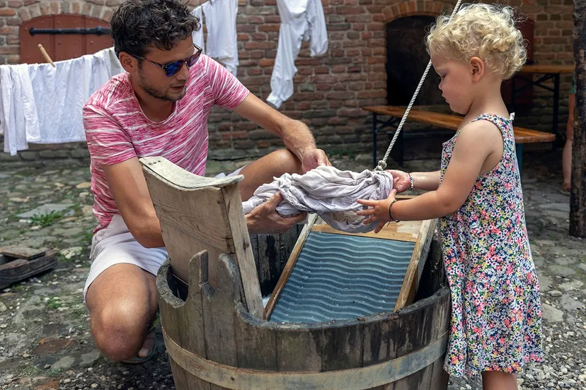 De-was-doen-op-kasteel-hernen Ton Rothengatter