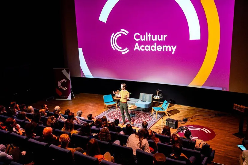 Over de grens.Jellema (130)