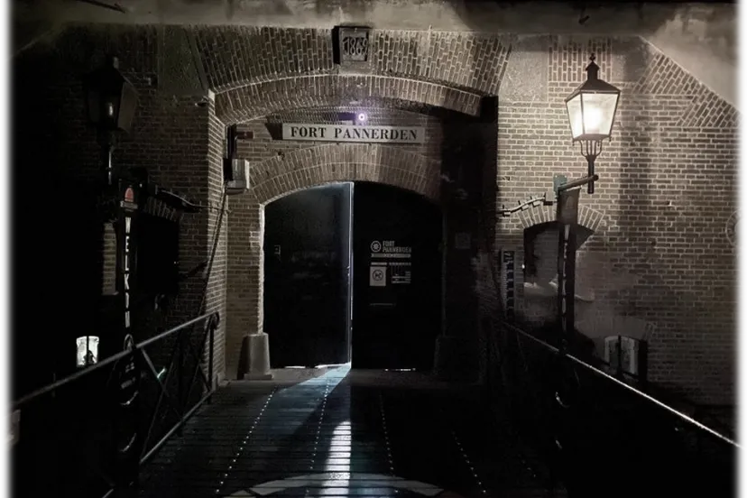 Herfstvakantie entree fort donker recht