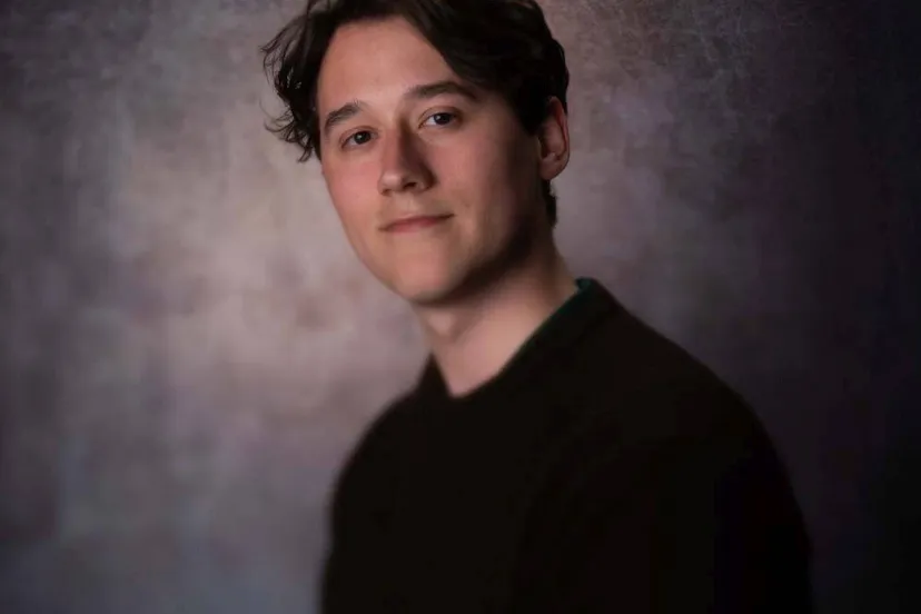 Composing_Jules_Schattenberg