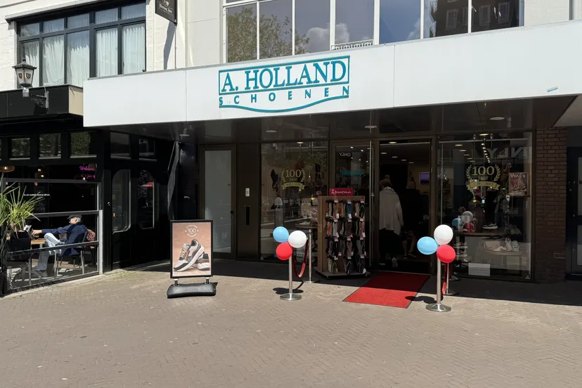 Foto voorzijde A. Holland schoenen