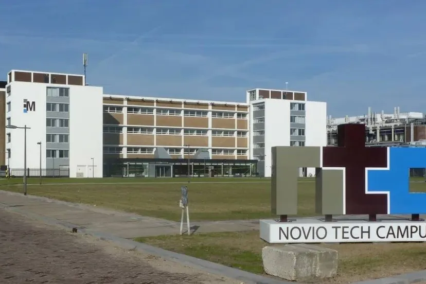 Gebouw-M-met-NTC-logo-lowresWinkelsteeg