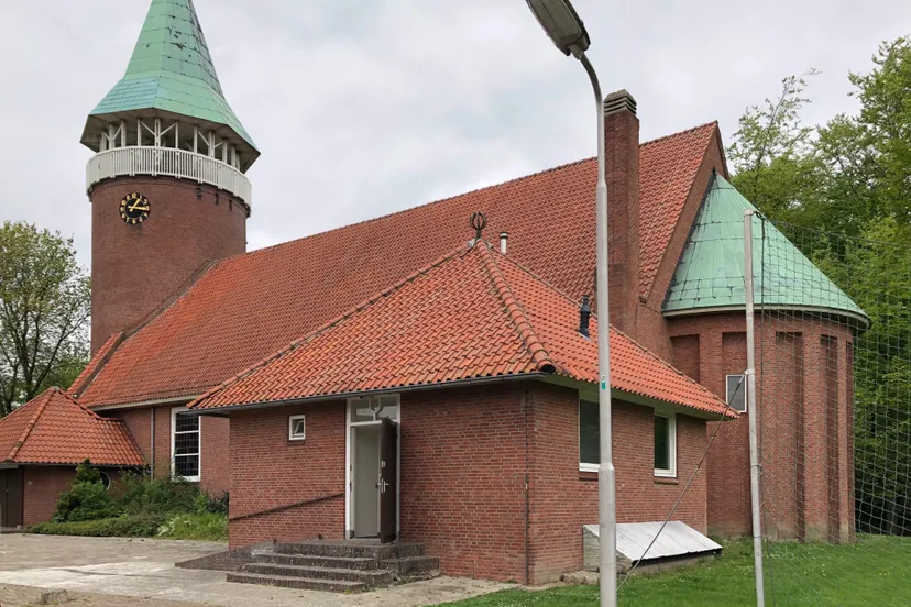 190502 kerk luttelgeest 2