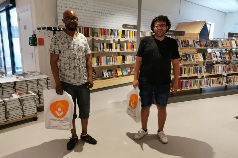 20210701 bedankt ahmed en festus