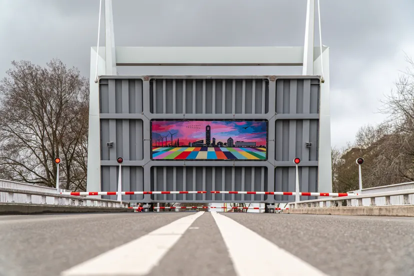 210318 onthulling ontwerp onder marknesserbrug