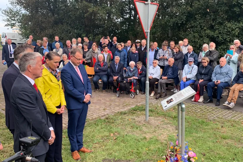 9c81f608 c92a 428d a40c edb3093108d5