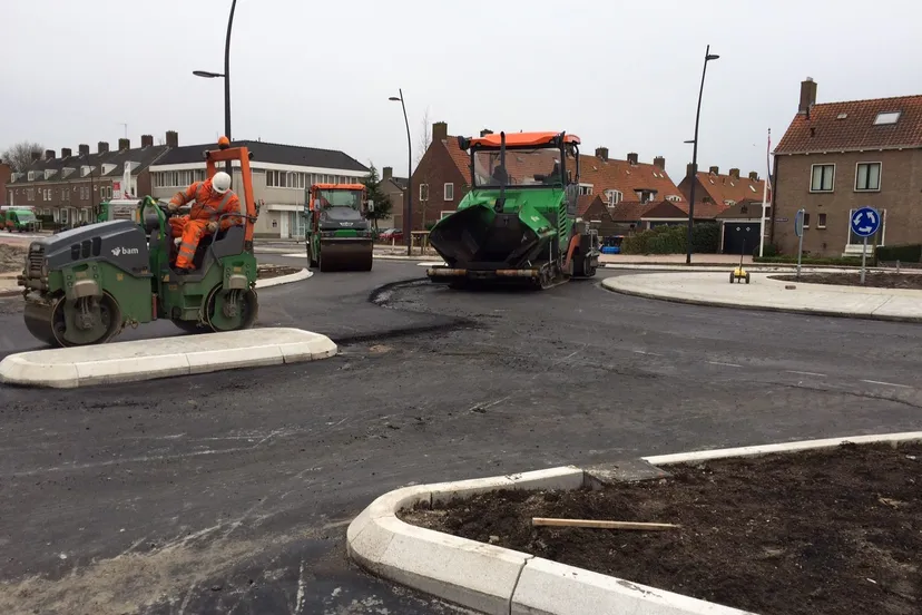asfaltering rotonde emmeloord gem nop