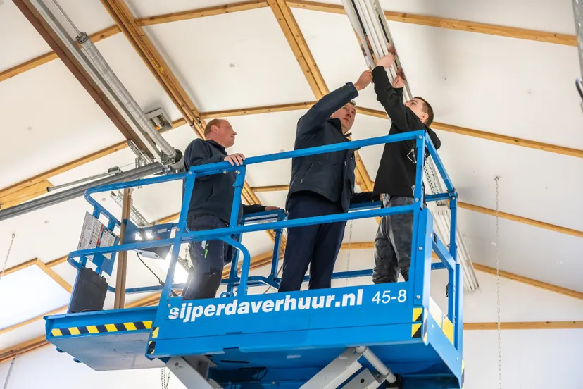 docuvitp 3214173 v1 harold hofstra in hoogwerker provincie flevoland hofstra zonnebloemschool emmeloord patriciapietersenphotography 122023 68283 jpg