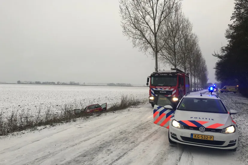 dytcsdvxgaaufjsjpg large1