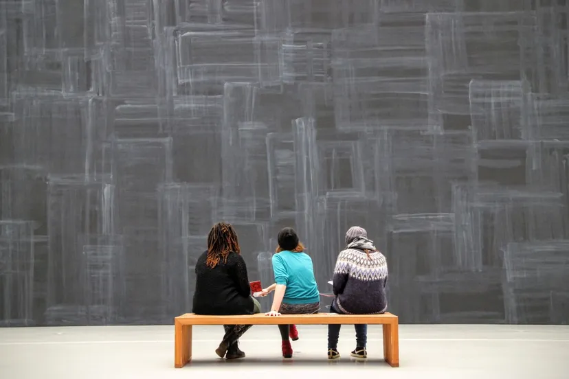 exhibition visitors visit art museum gallery viewing kunsthalle 495271jpgd