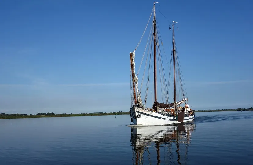 flat bottom 2722747 960 720