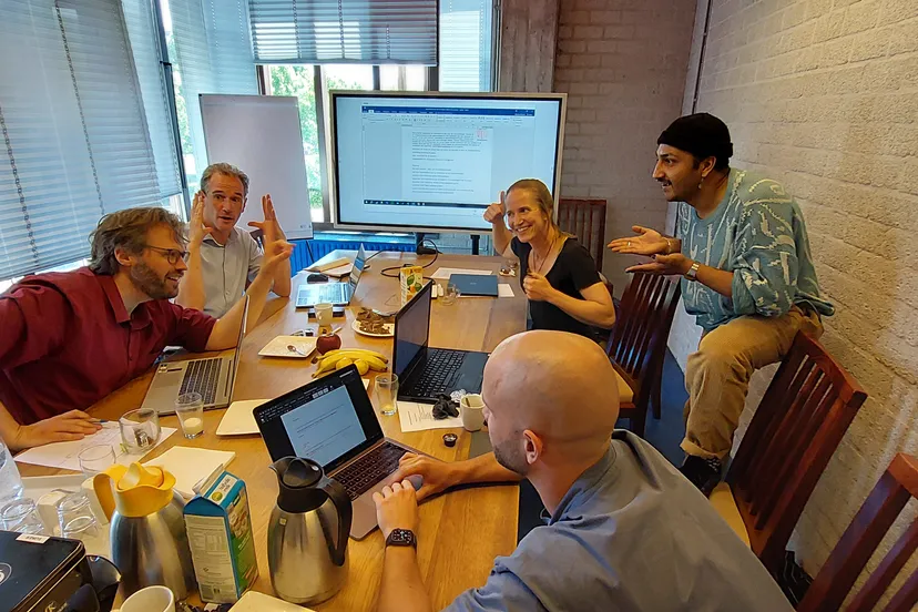 foto juryberaad pak het podium nelleke brand