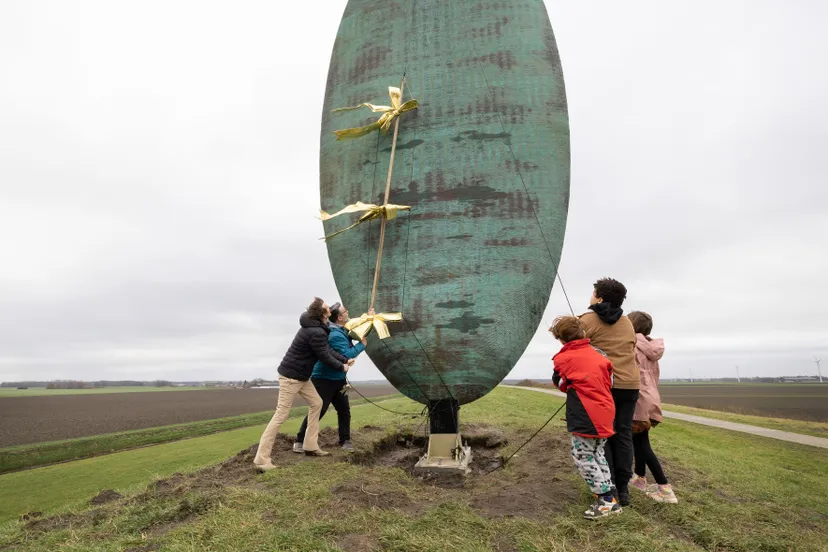 herplaatsing tong 1975 fotostudiowierd