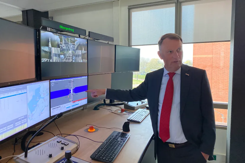 jan de reus bediencentrale elburgerbrug