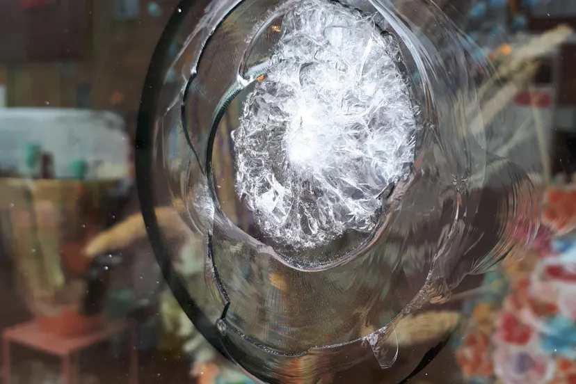 kapotte ruit evo0h4gxyaaguo