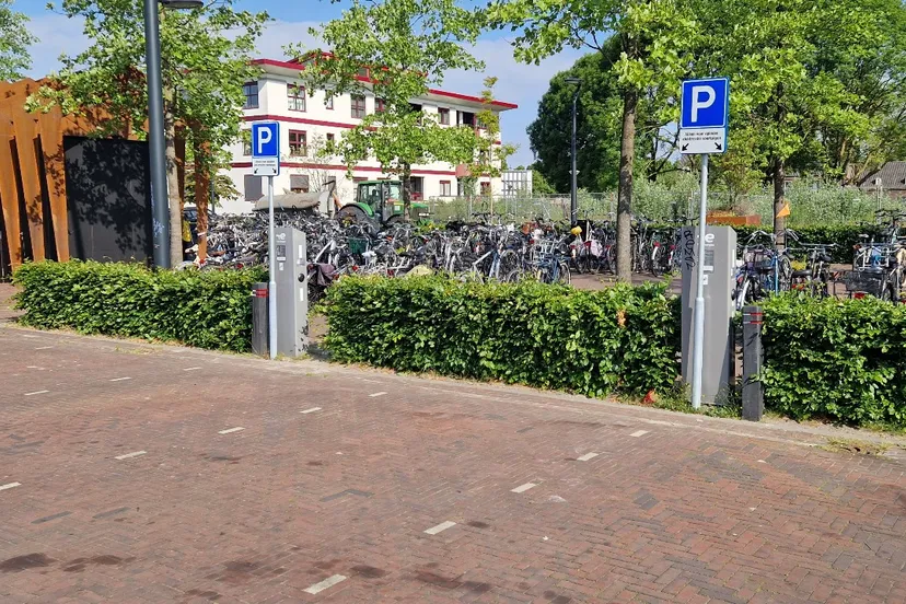 laadpaal via fb gemeente noordoostpolder