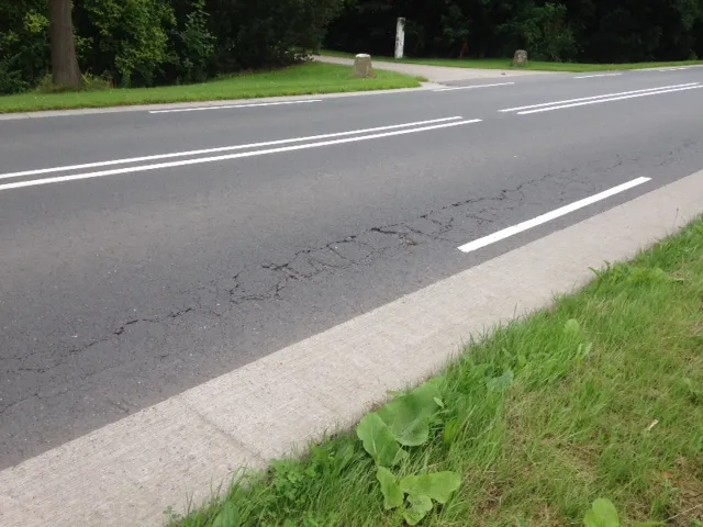 lemsterweg slecht wegdek 3