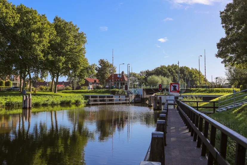 marknessersluis in marknesse 1 2