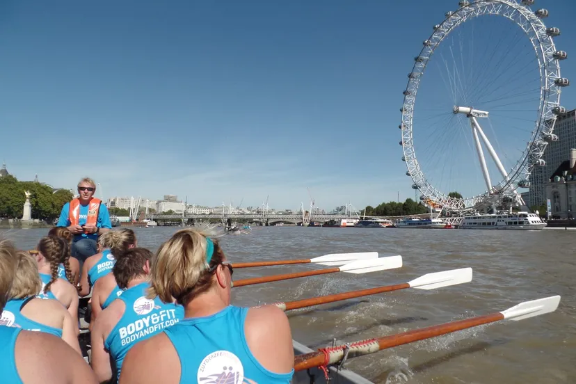 roeien over de theems image1