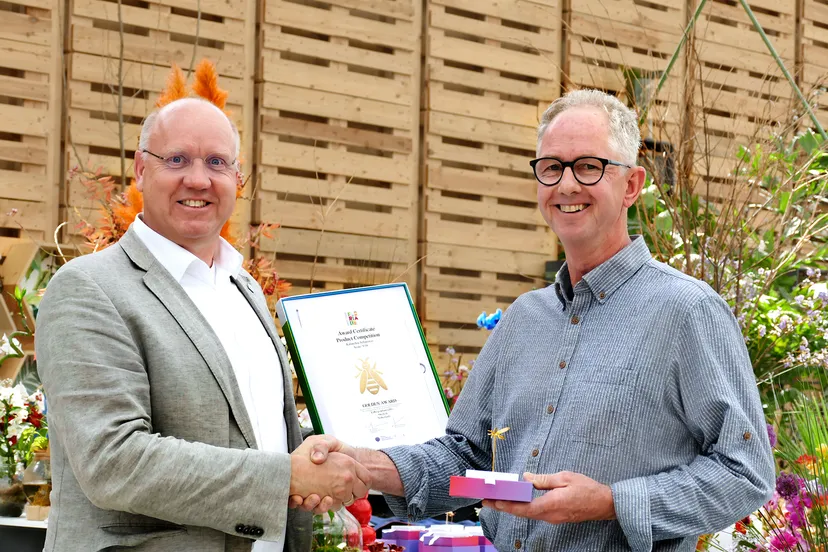 verkleind bewerkt prijsuitreiking golden award greenhouse