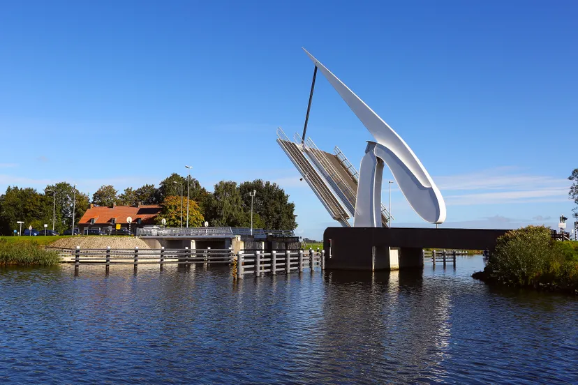 vollenhoverbrug bij marknesse 8