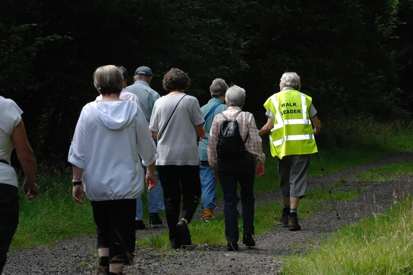 wandelen lopen cc by commonswikimedia