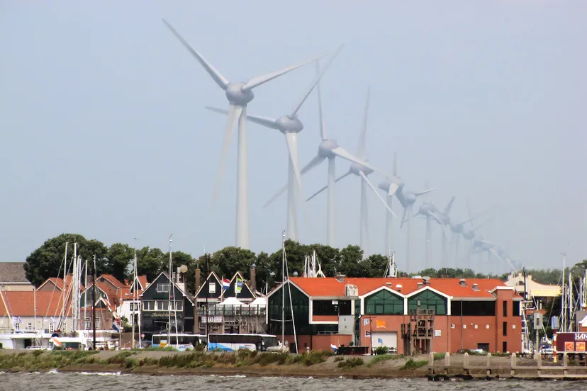 wind turbine 1550032 1920