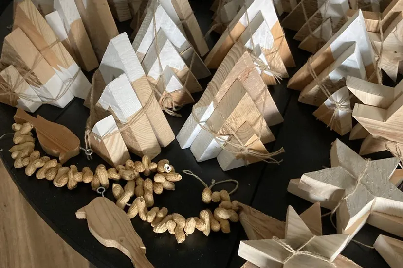 houten kerstboompjes