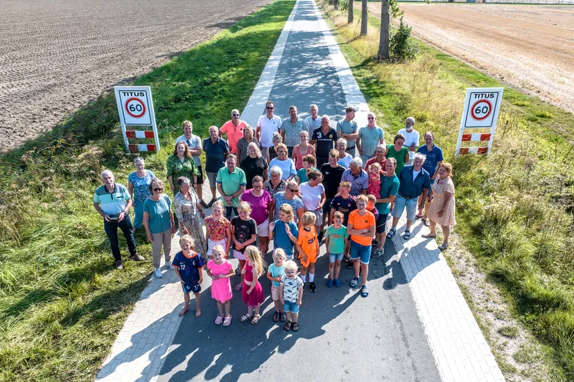 buurtvereniging titus 60 jaar door sytze bakker