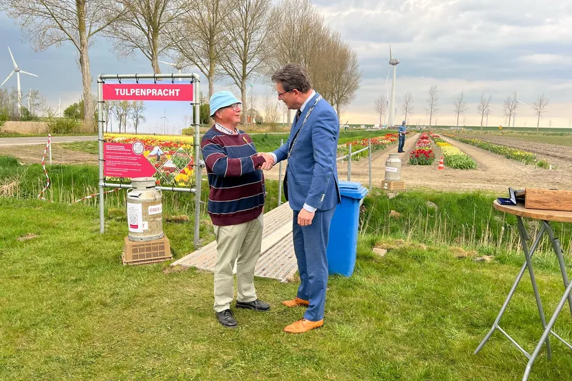 20250415 ko van drie foto 2