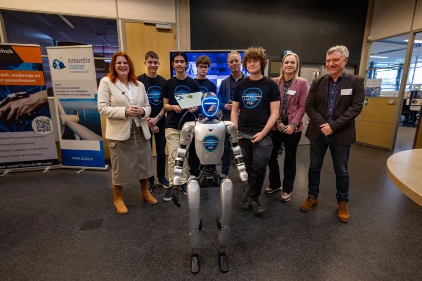 Firda robot Cody fotografie Freddy Schinkel